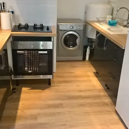 Rent4night Europole Apartmán