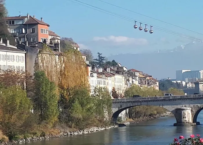 Rent4night Europole Daire Grenoble